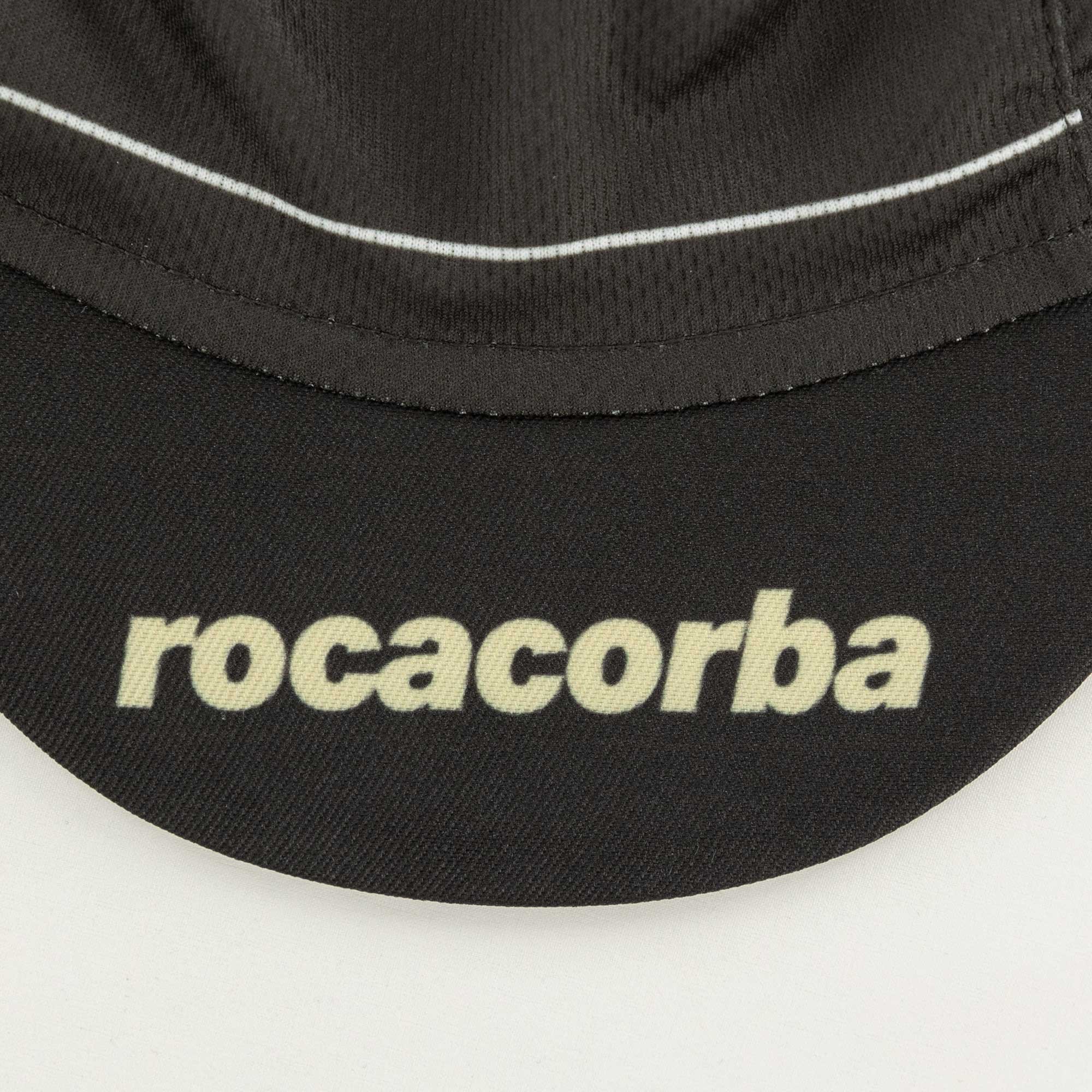 Gorra Retro Mod Línea Negra